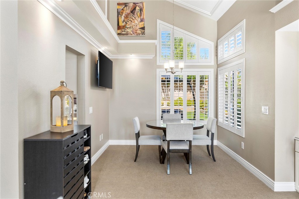 6551 Westmont