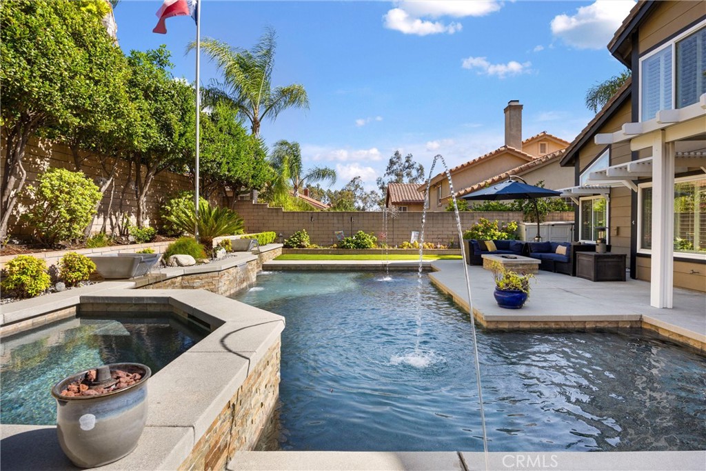 6551 Westmont