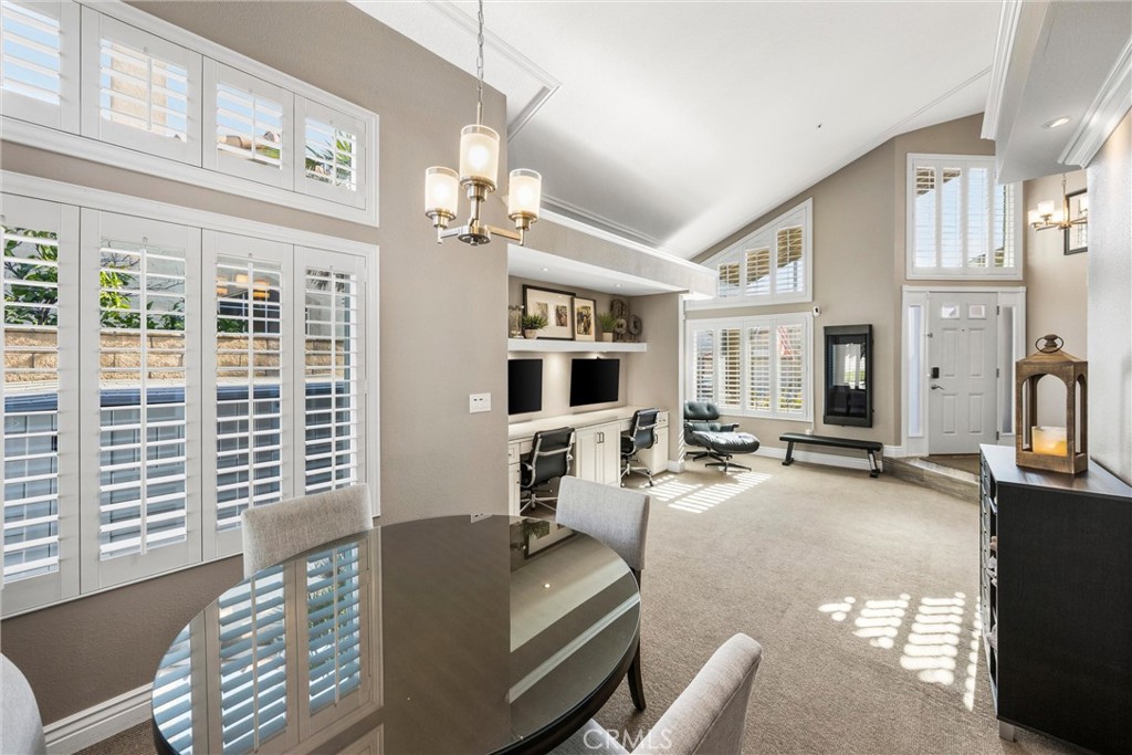 6551 Westmont