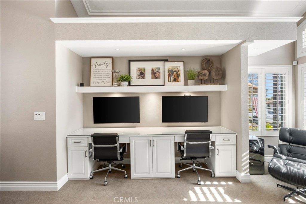 6551 Westmont