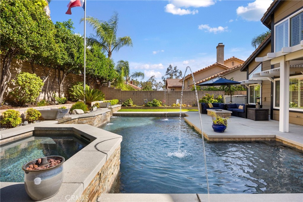 6551 Westmont