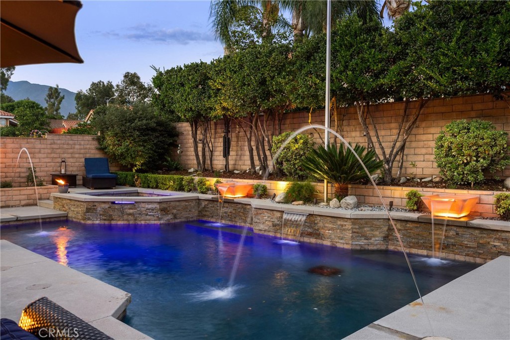 6551 Westmont