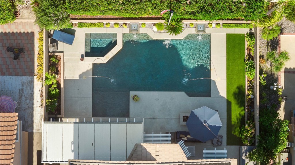 6551 Westmont