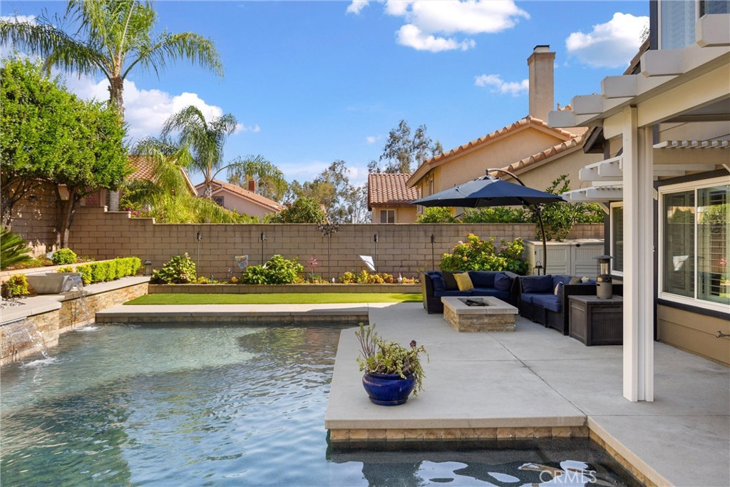 6551 Westmont