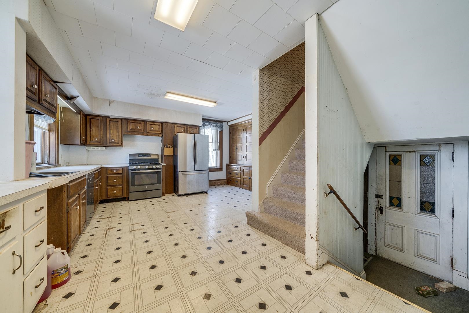 502 W Locust Street