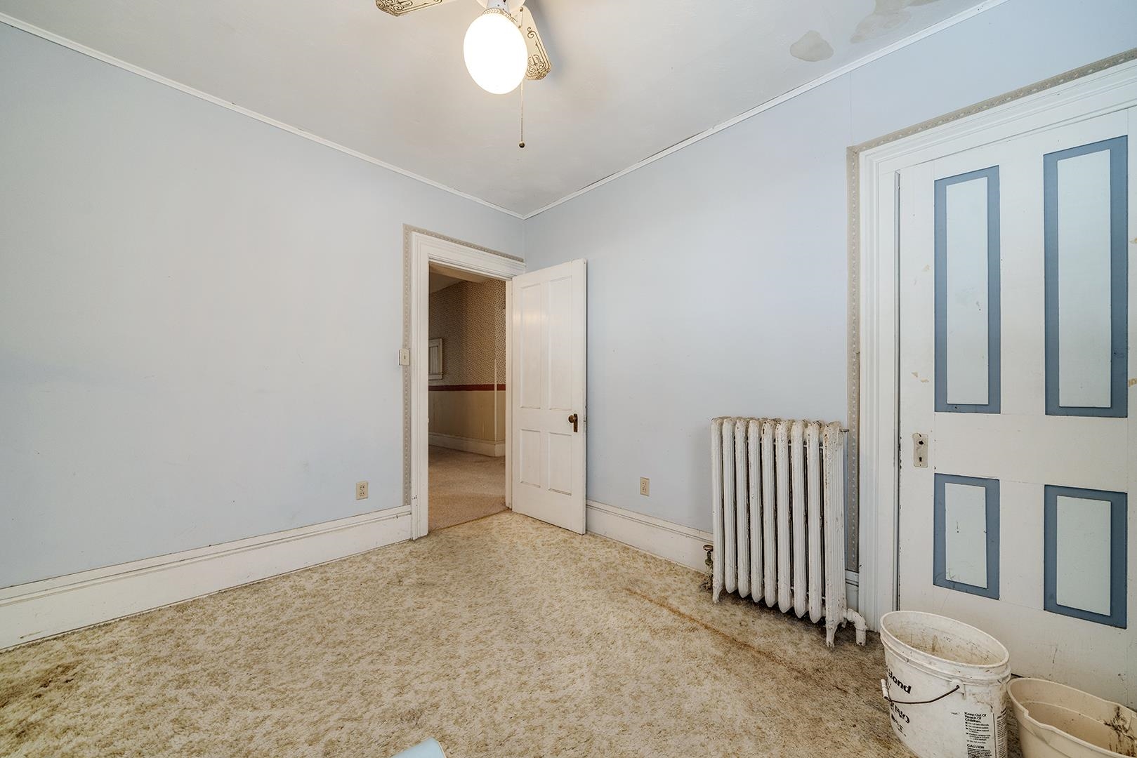 502 W Locust Street