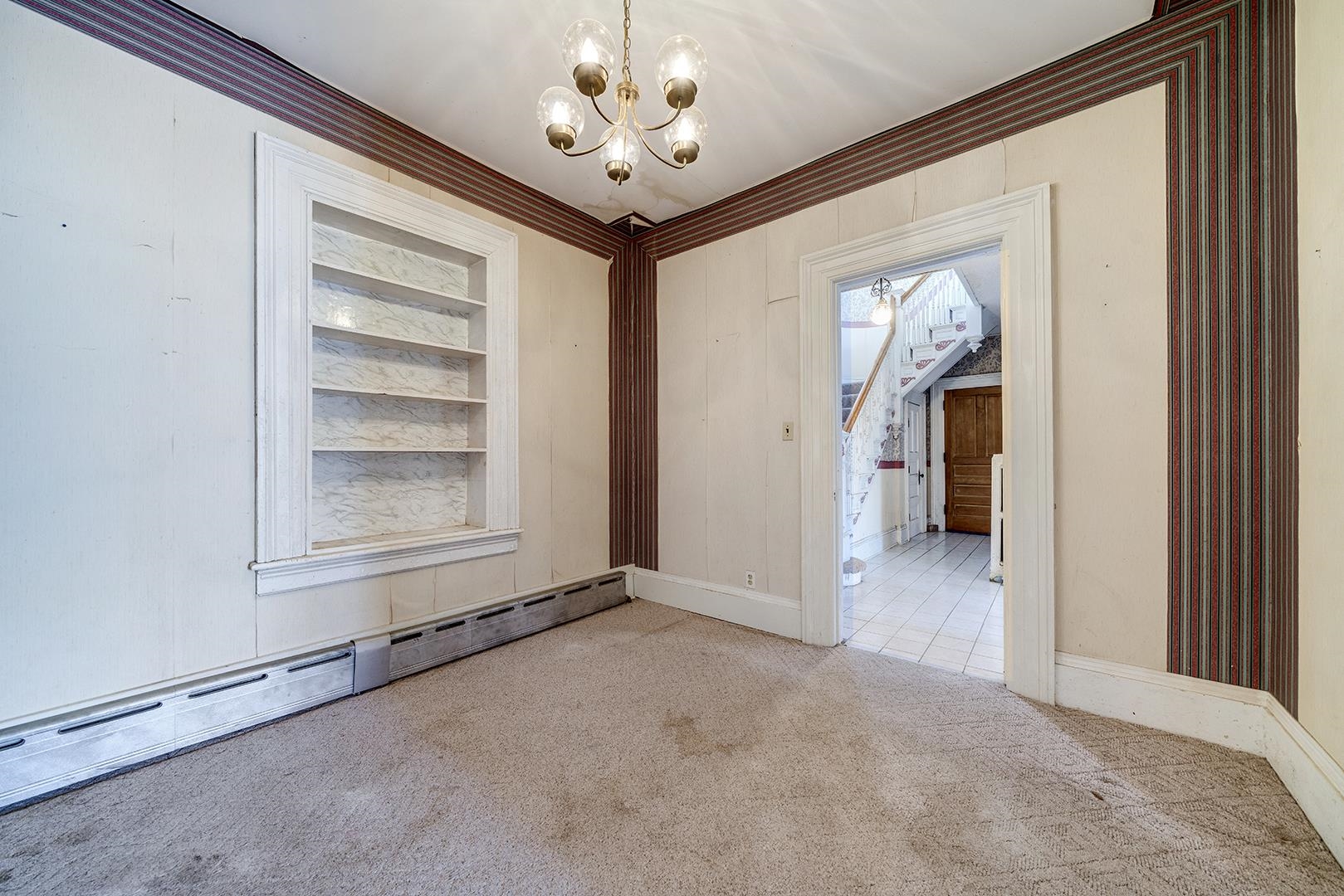 502 W Locust Street
