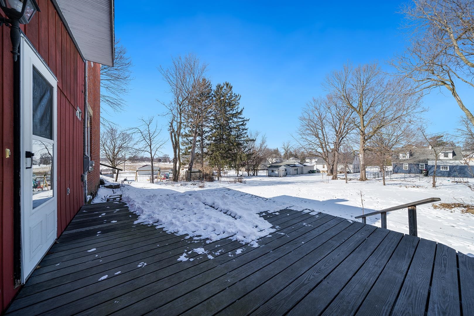 502 W Locust Street