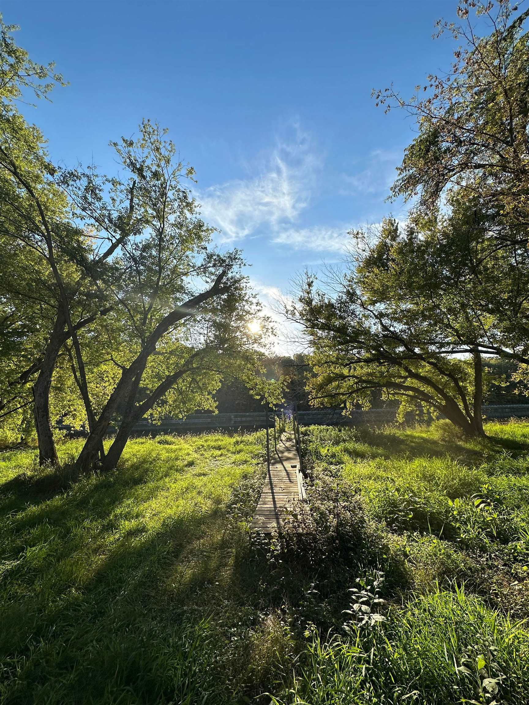 00 N River(40 acres MOL) Road