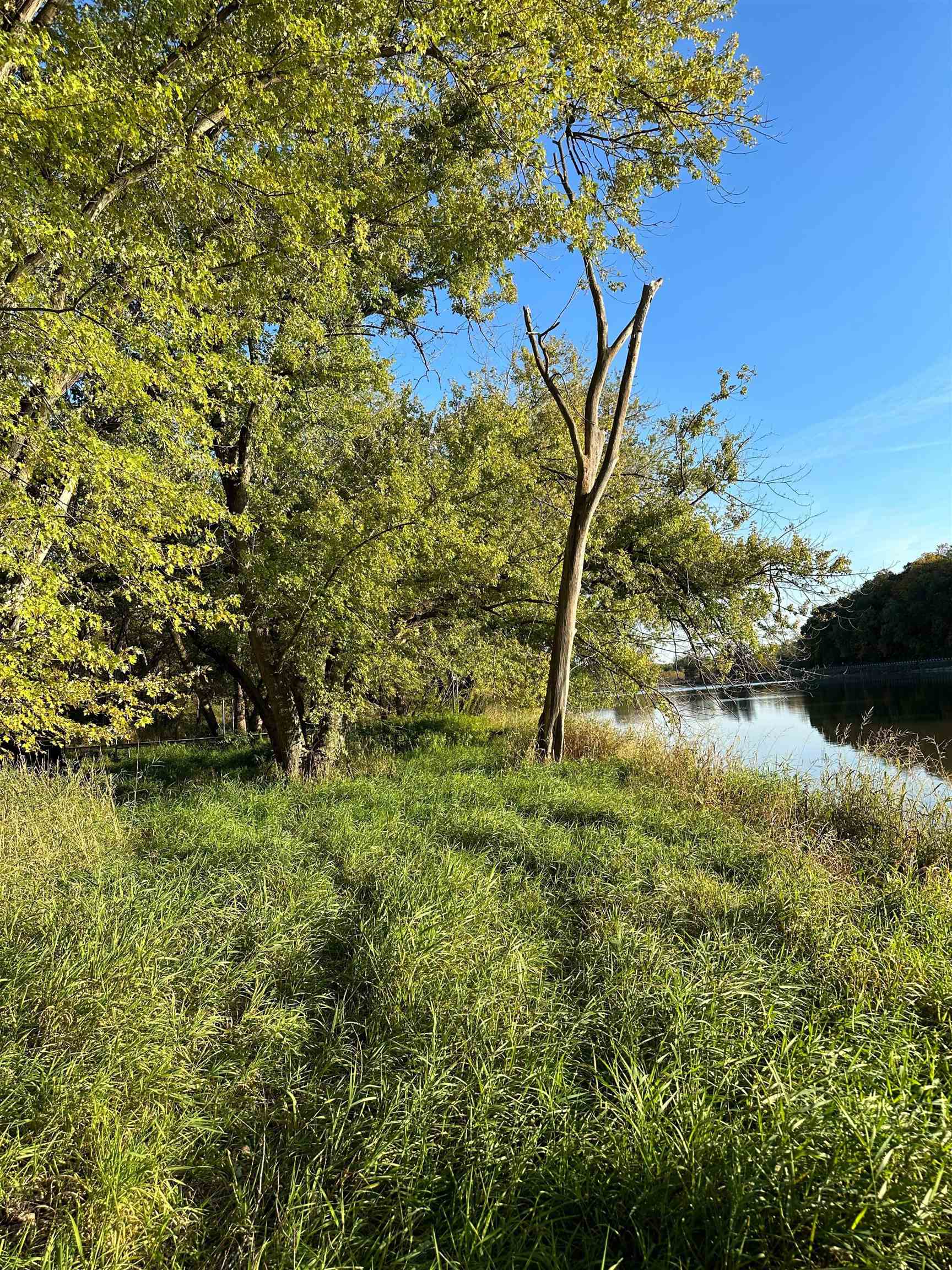 00 N River(40 acres MOL) Road
