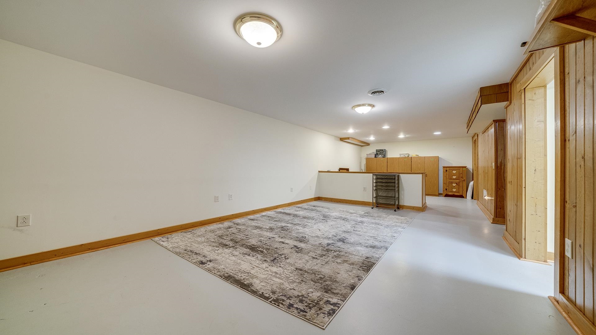 1126 N MONGAN Drive