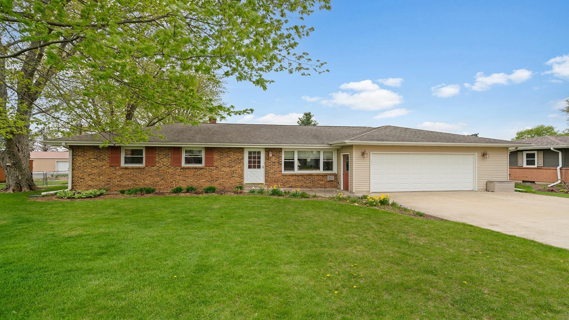 1126 N MONGAN Drive