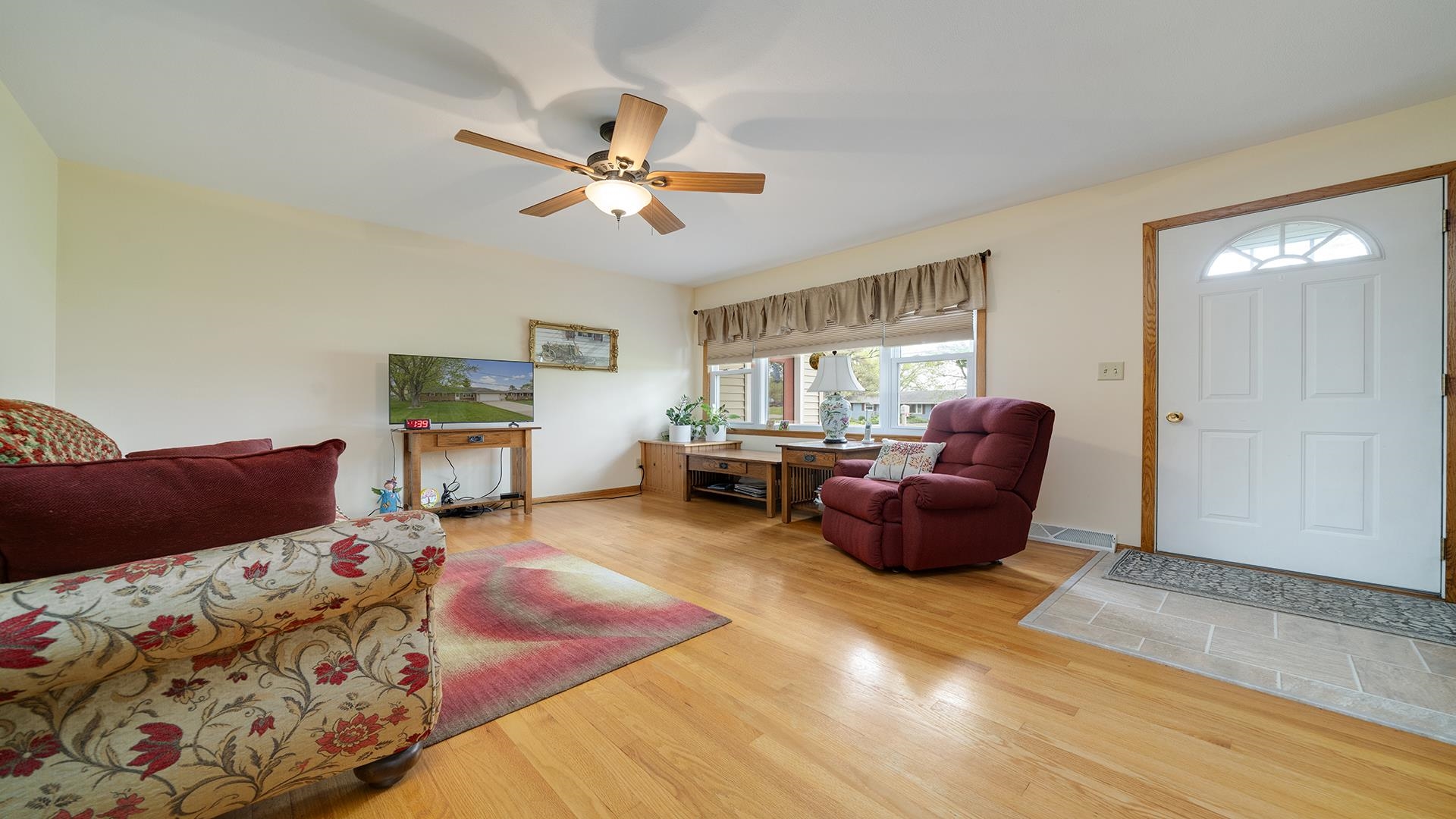 1126 N MONGAN Drive