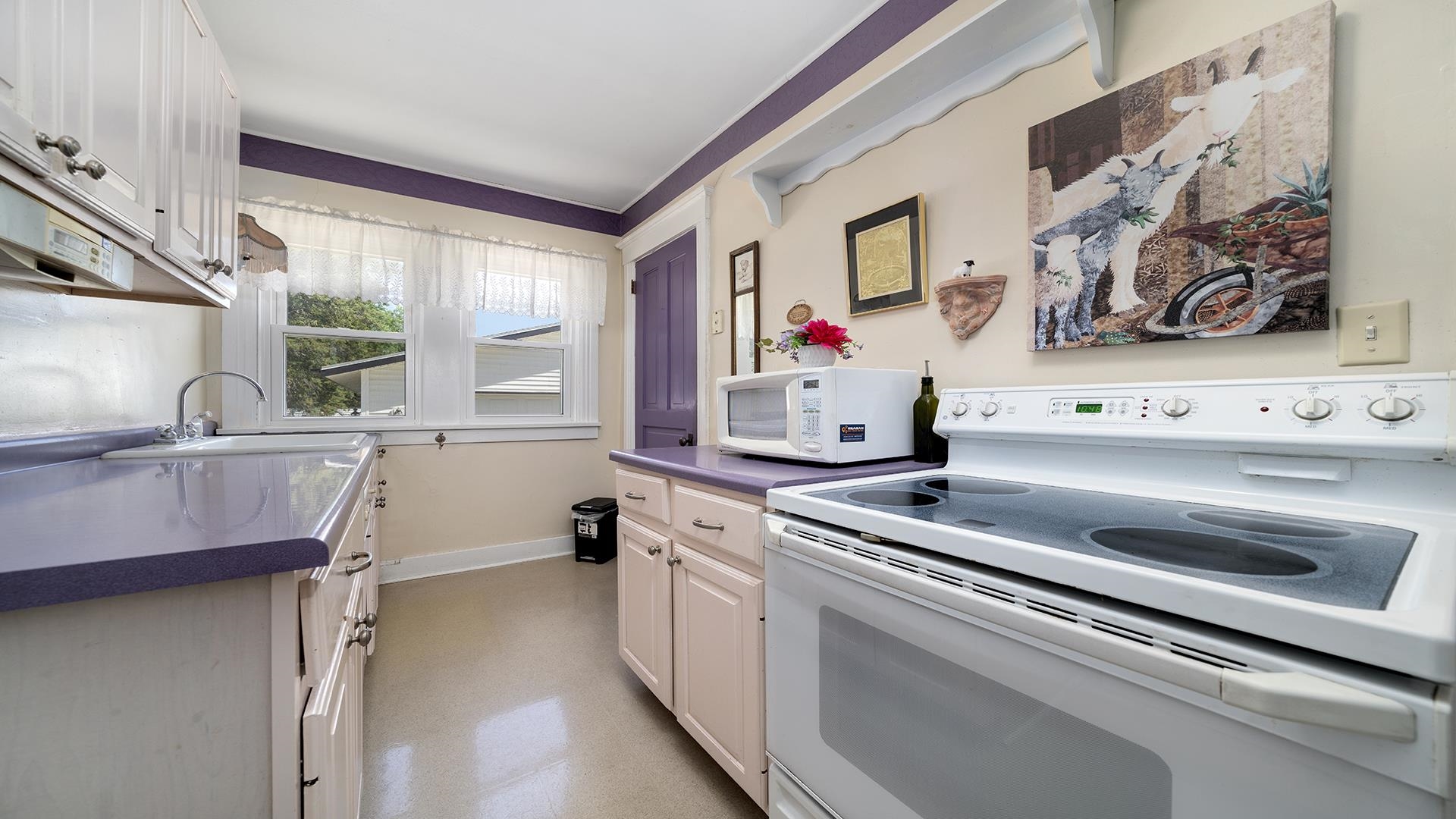 215 E 3rd Street