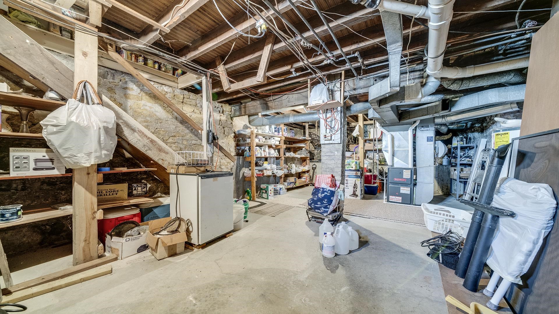 215 E 3rd Street