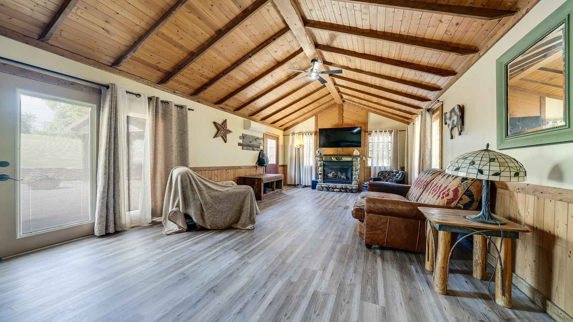 1101 E Spring Creek Arcade