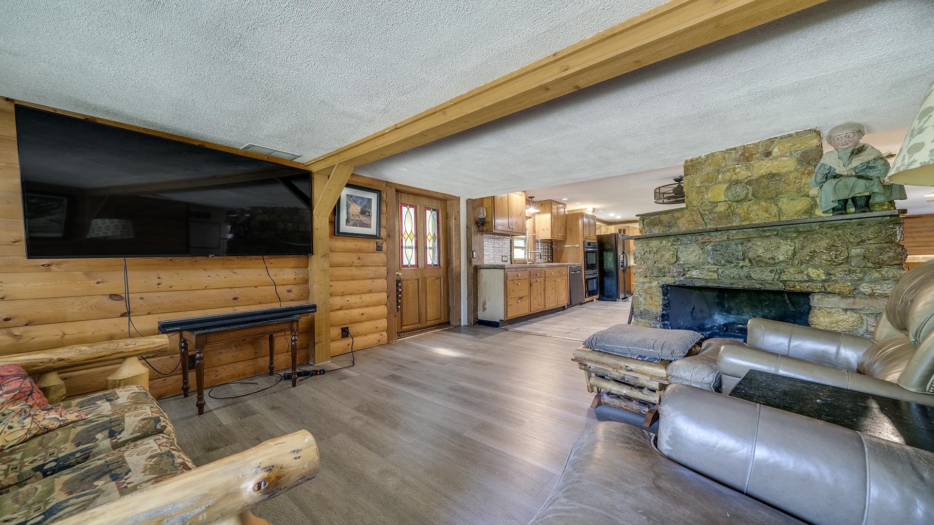 1101 E Spring Creek Arcade