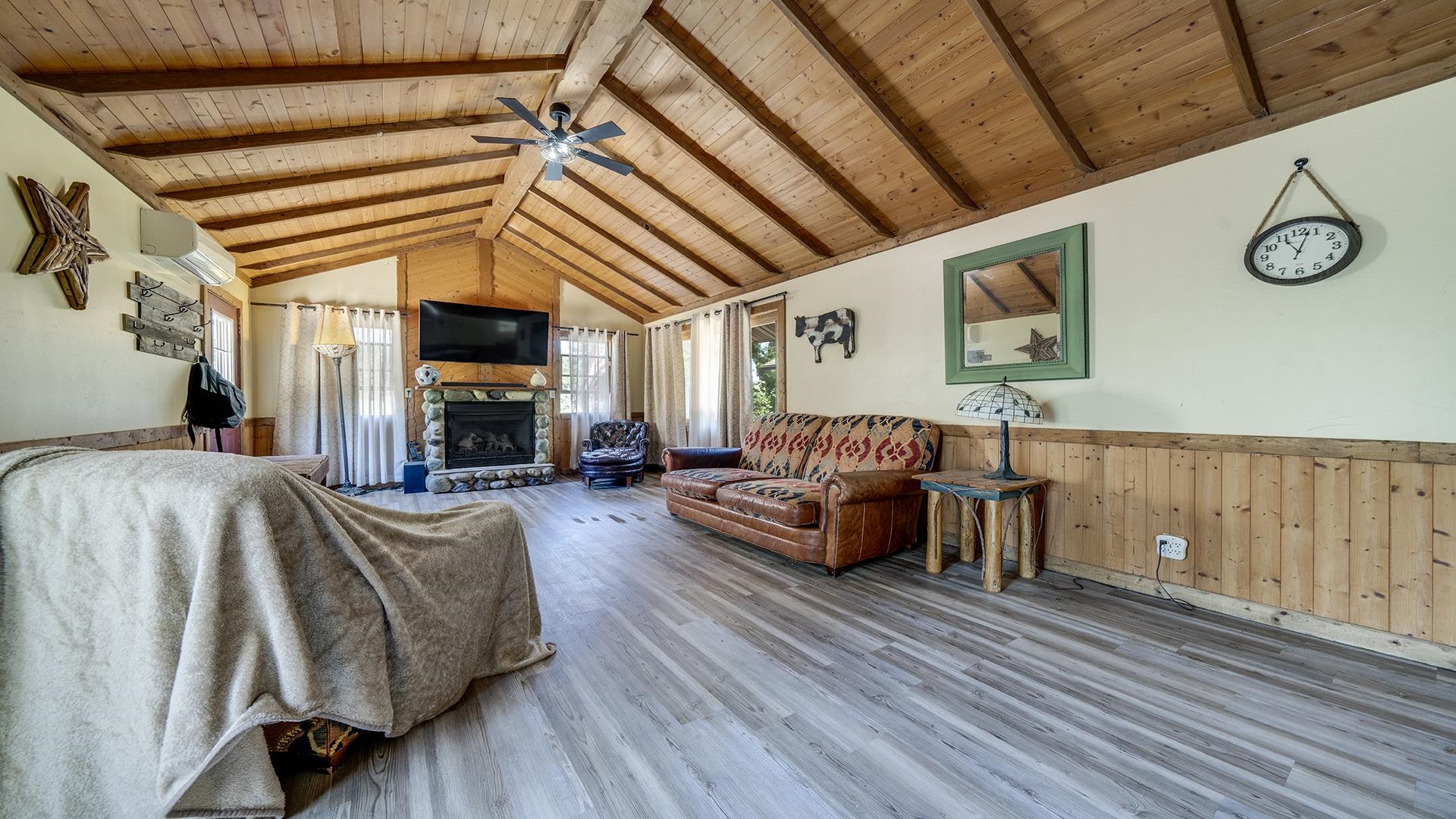 1101 E Spring Creek Arcade