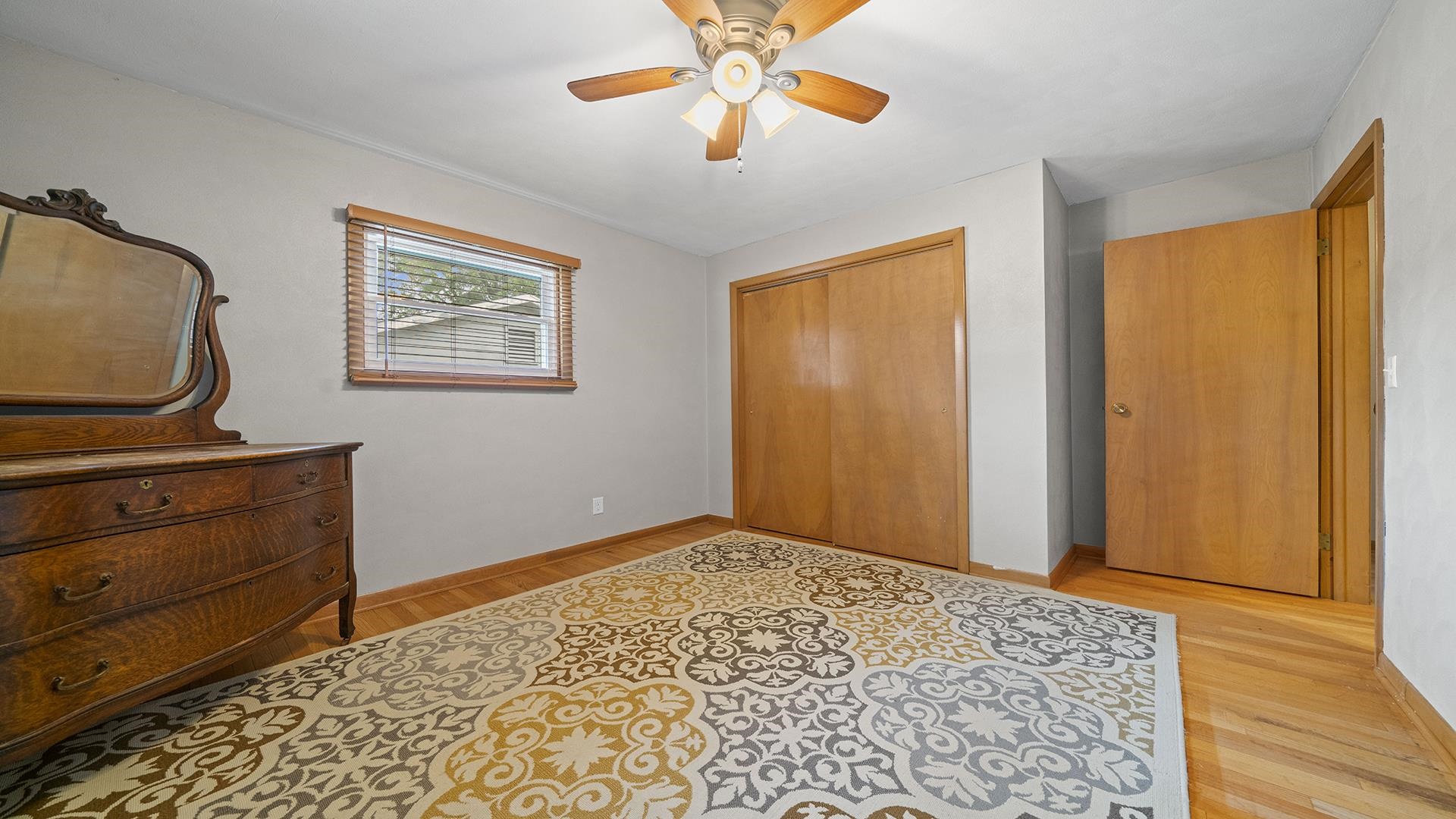 902 S 3rd Street