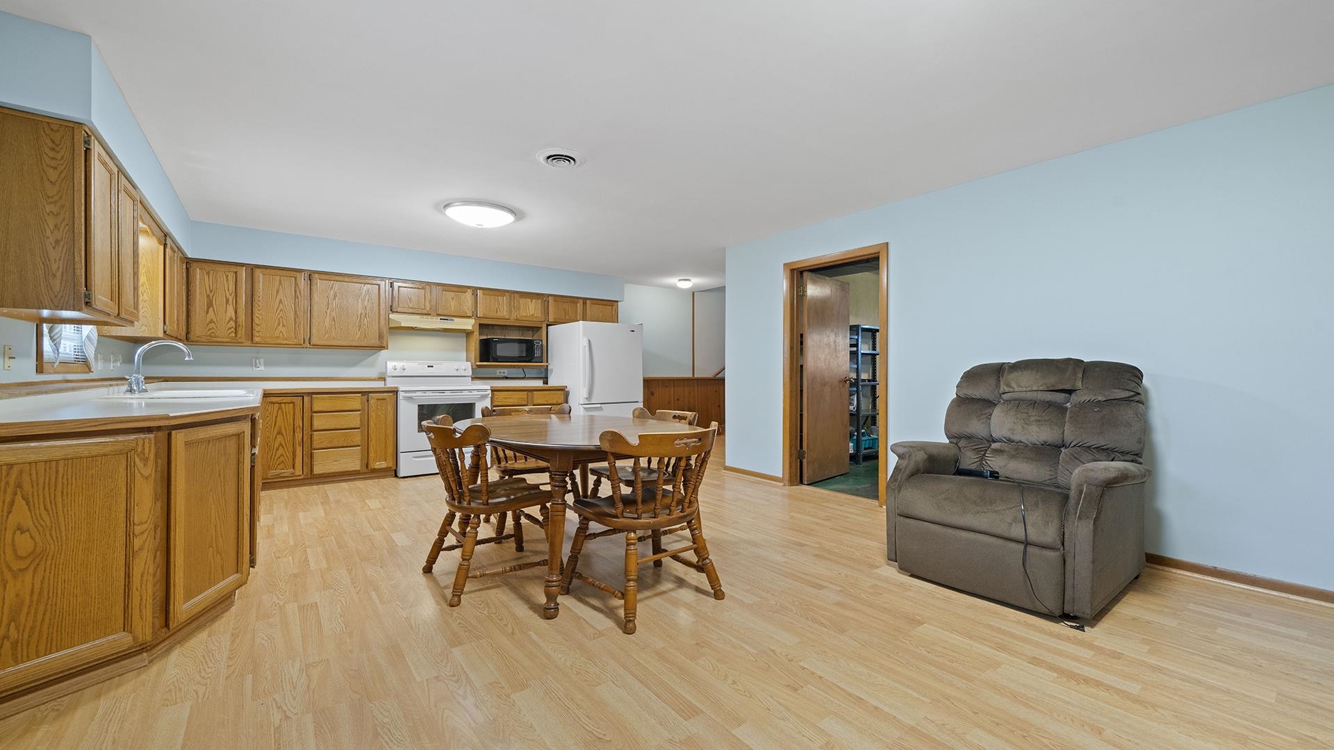 902 S 3rd Street