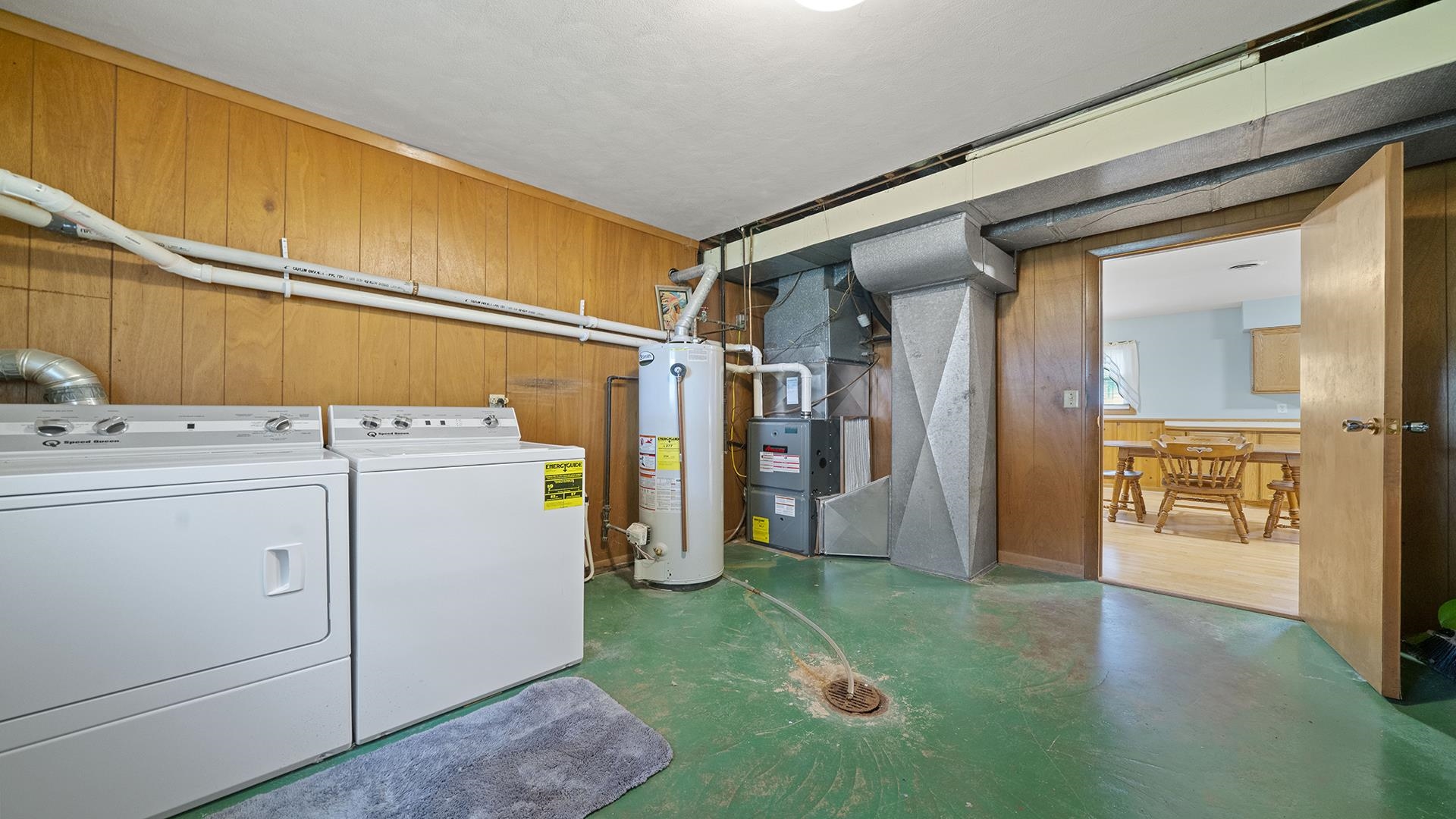 902 S 3rd Street