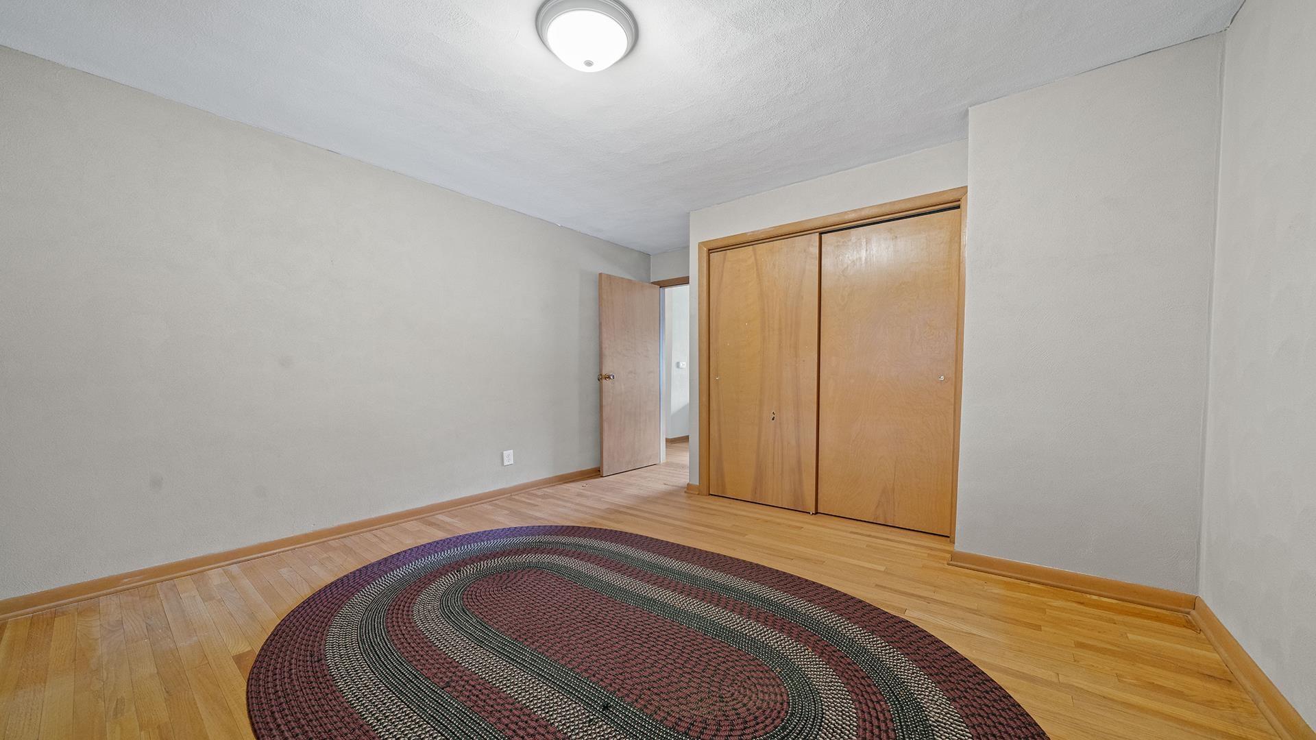 902 S 3rd Street