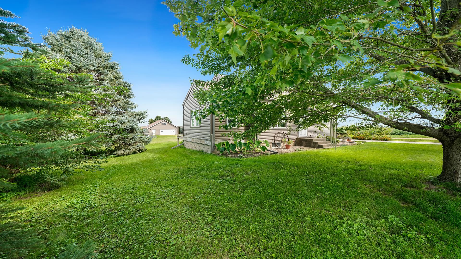 15812 W Robin Road