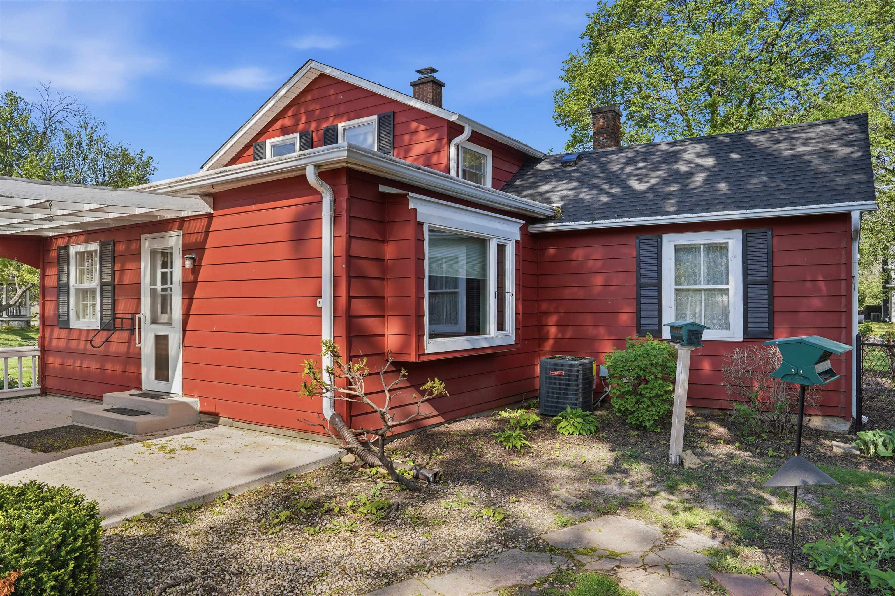 410 N 4th Street