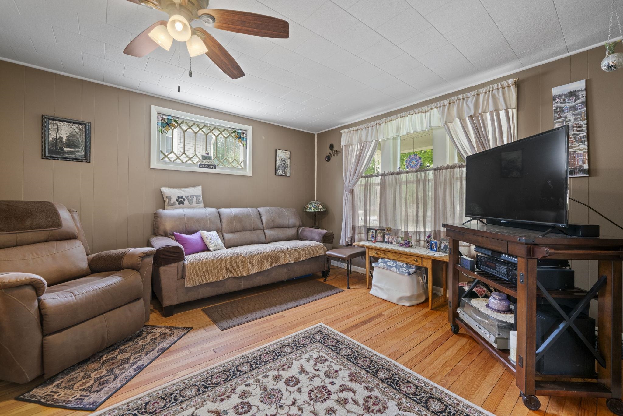406 N 4th Street
