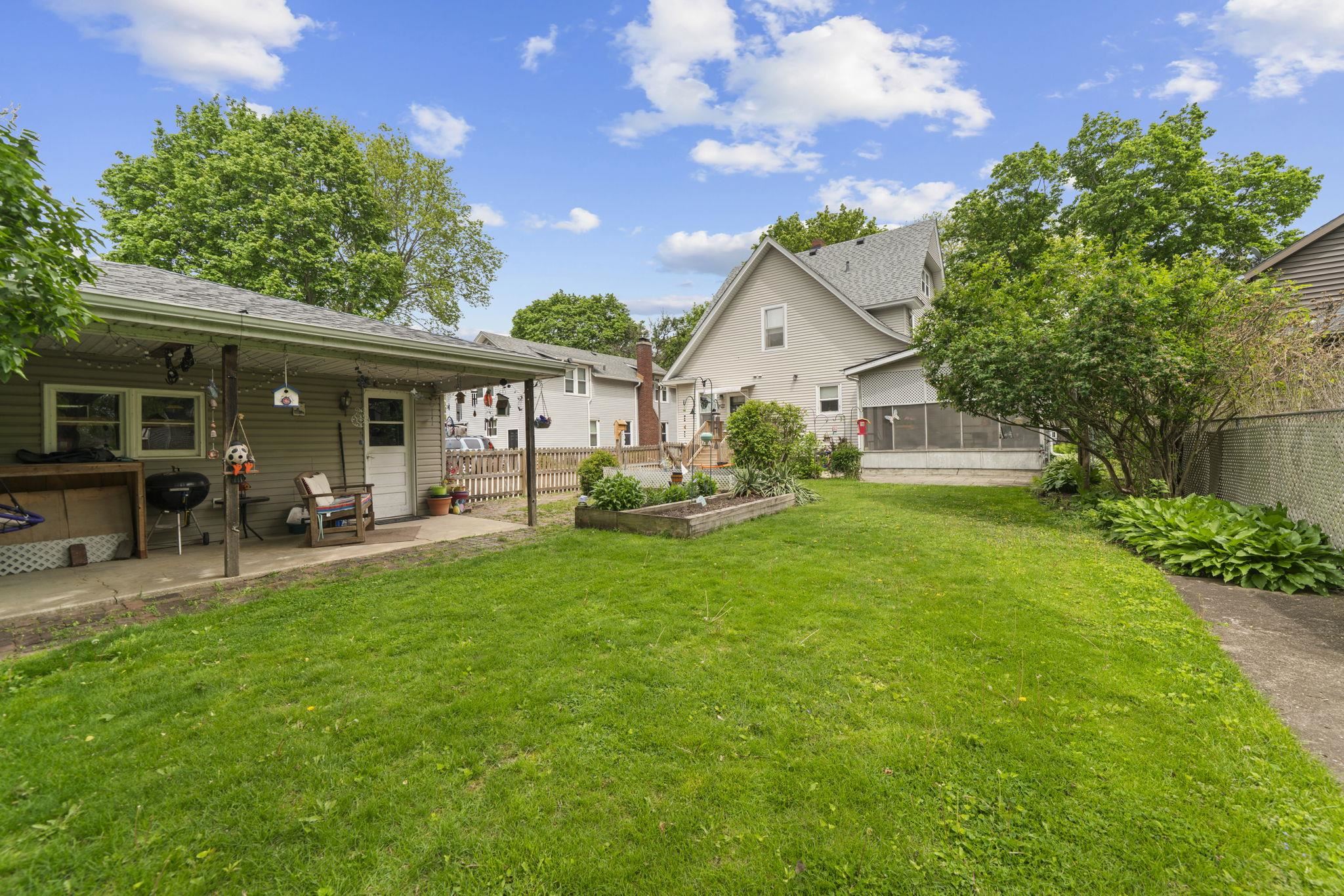 406 N 4th Street