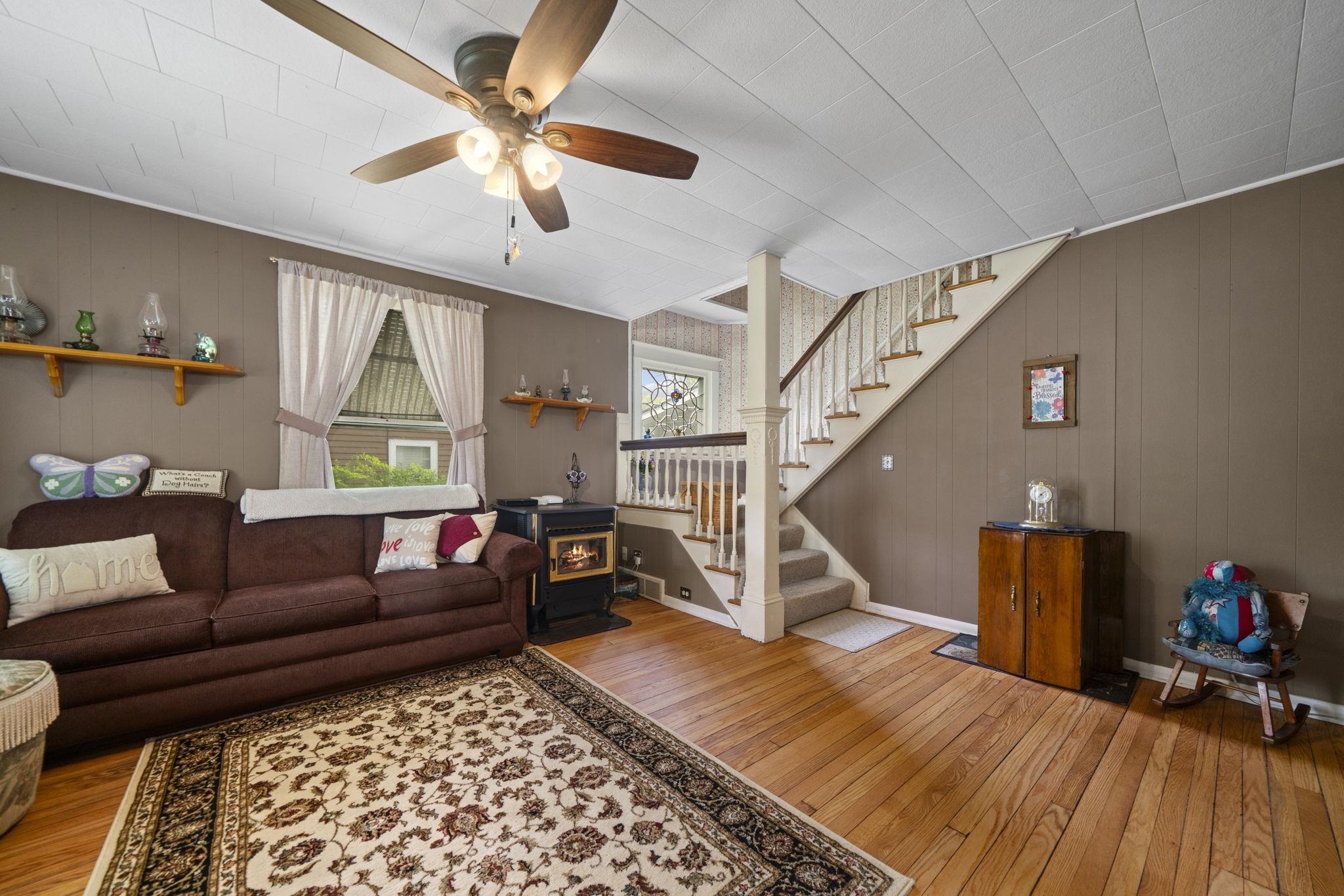 406 N 4th Street