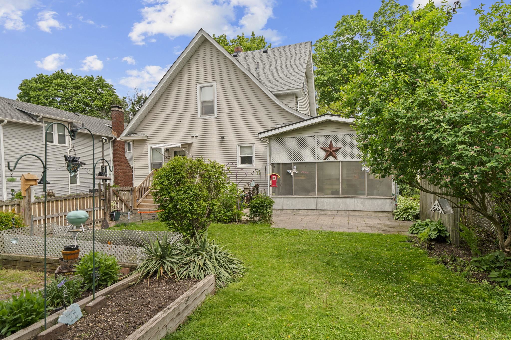 406 N 4th Street