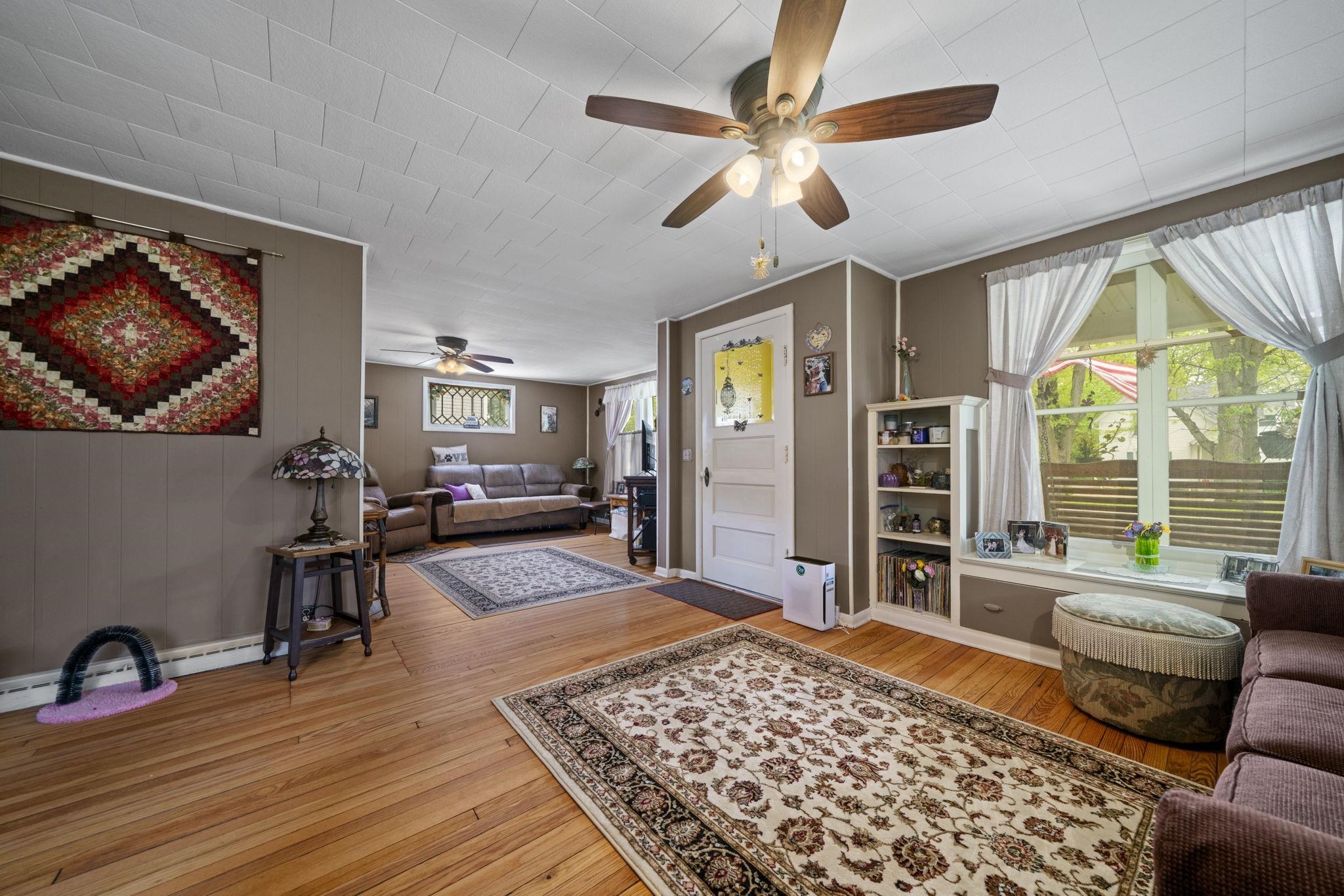 406 N 4th Street