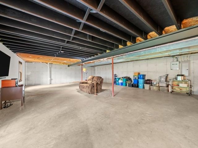 1189 N Blackhawk Road