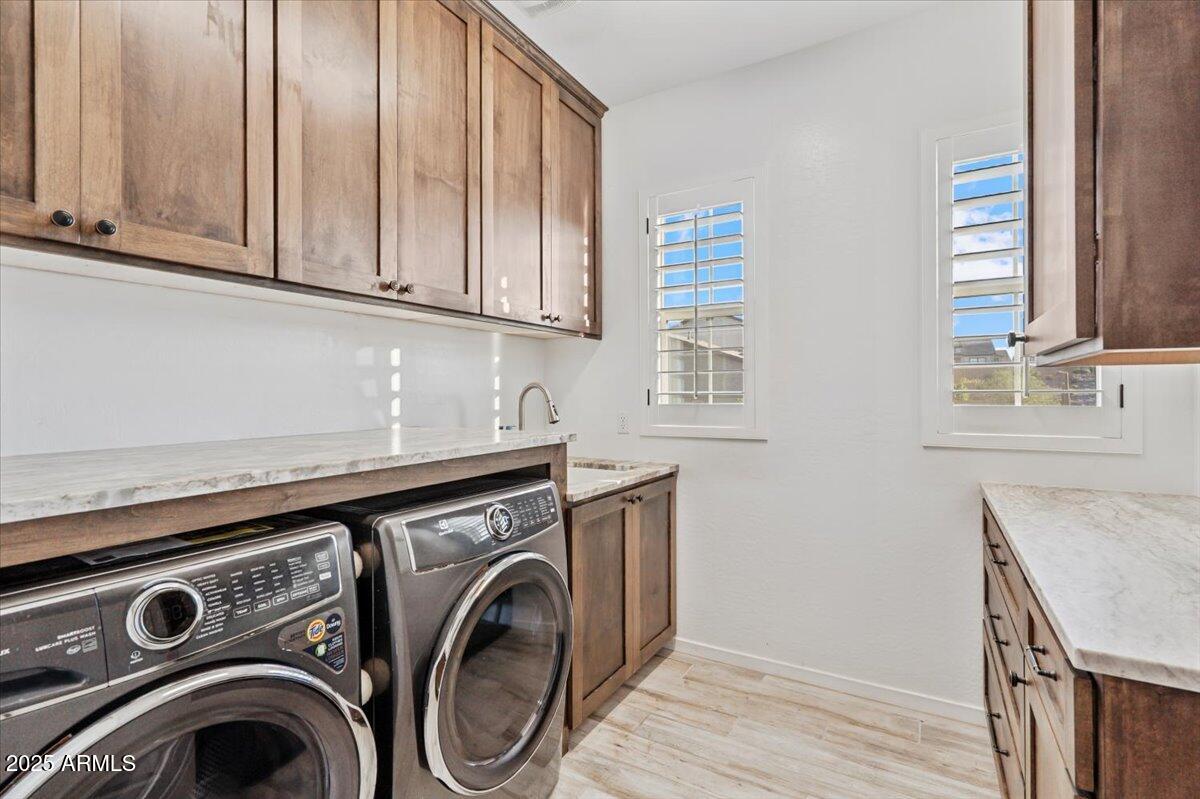 5632 E SANDIA Street