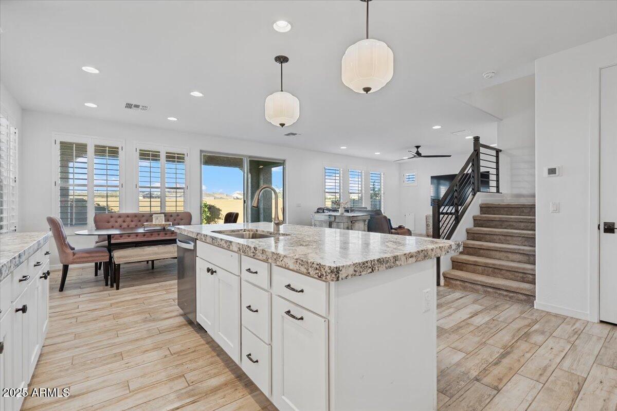 5632 E SANDIA Street