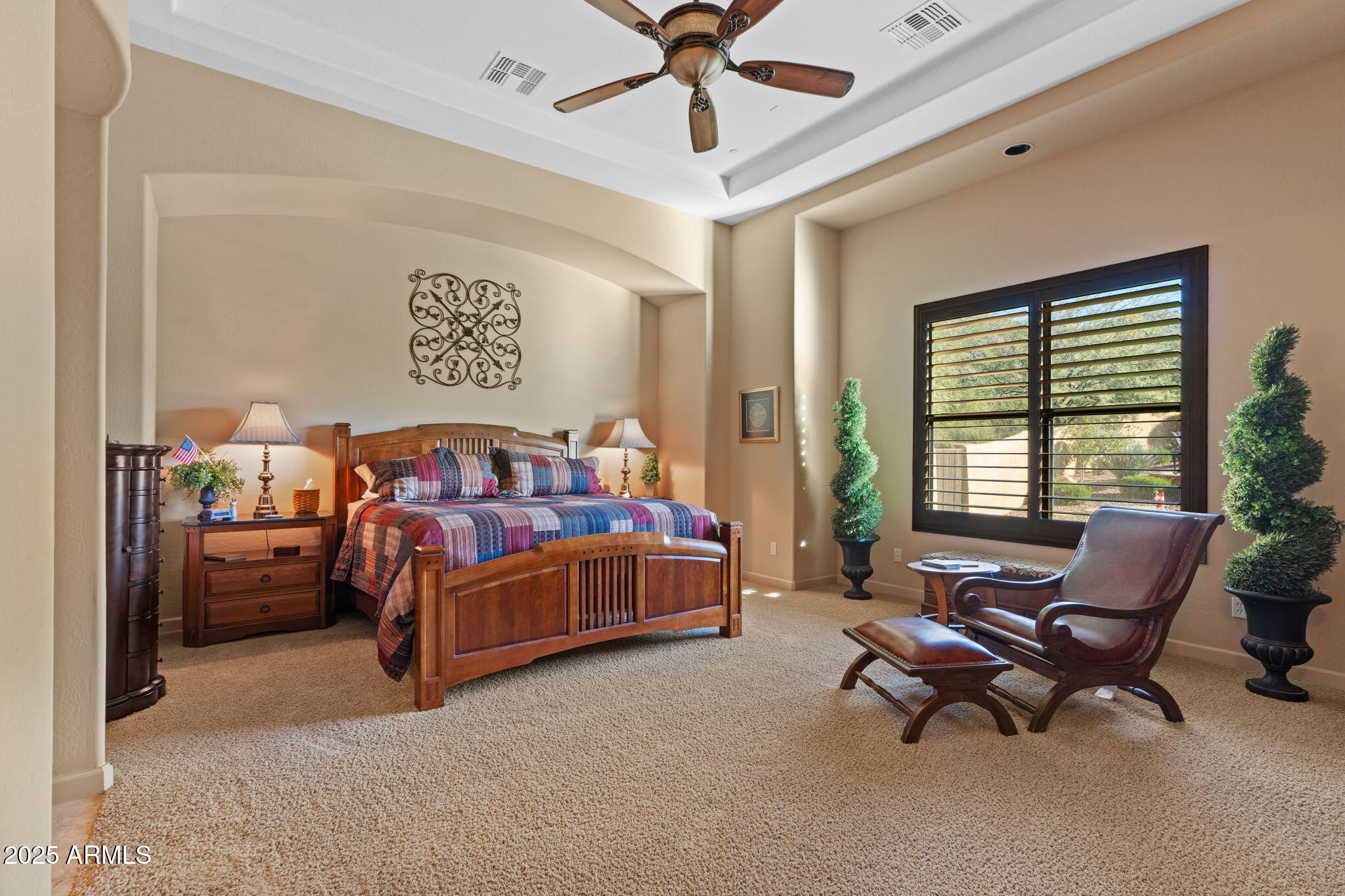 8461 E RED HAWK Circle