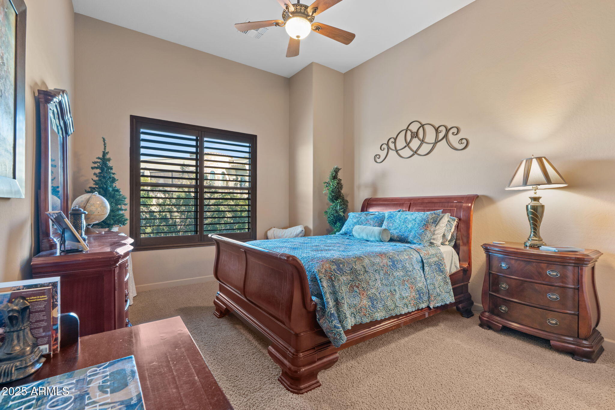 8461 E RED HAWK Circle