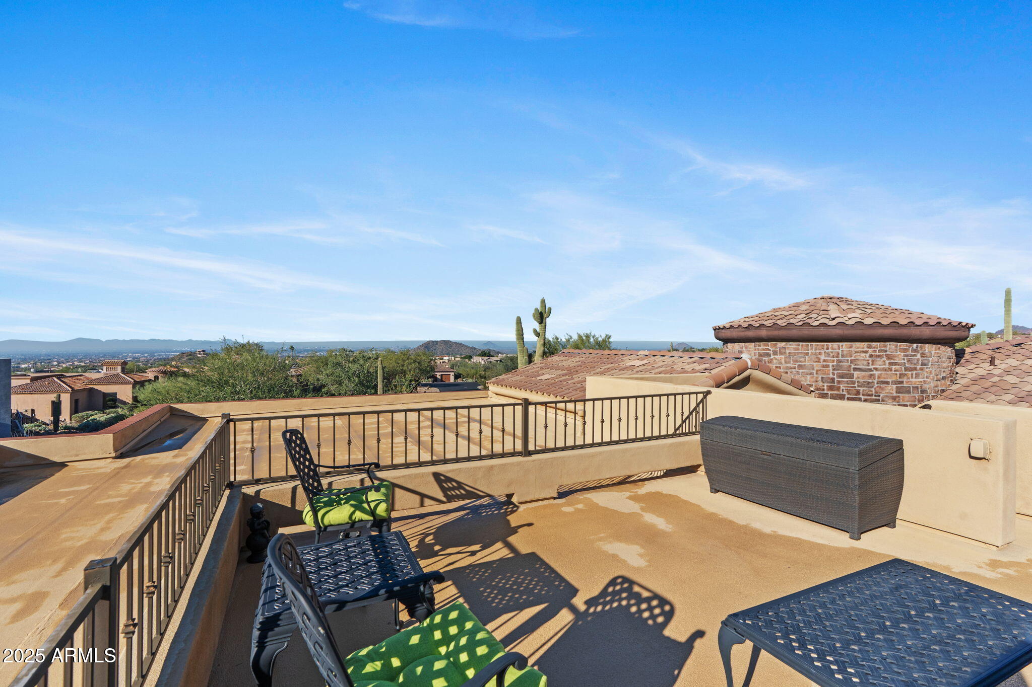 8461 E RED HAWK Circle