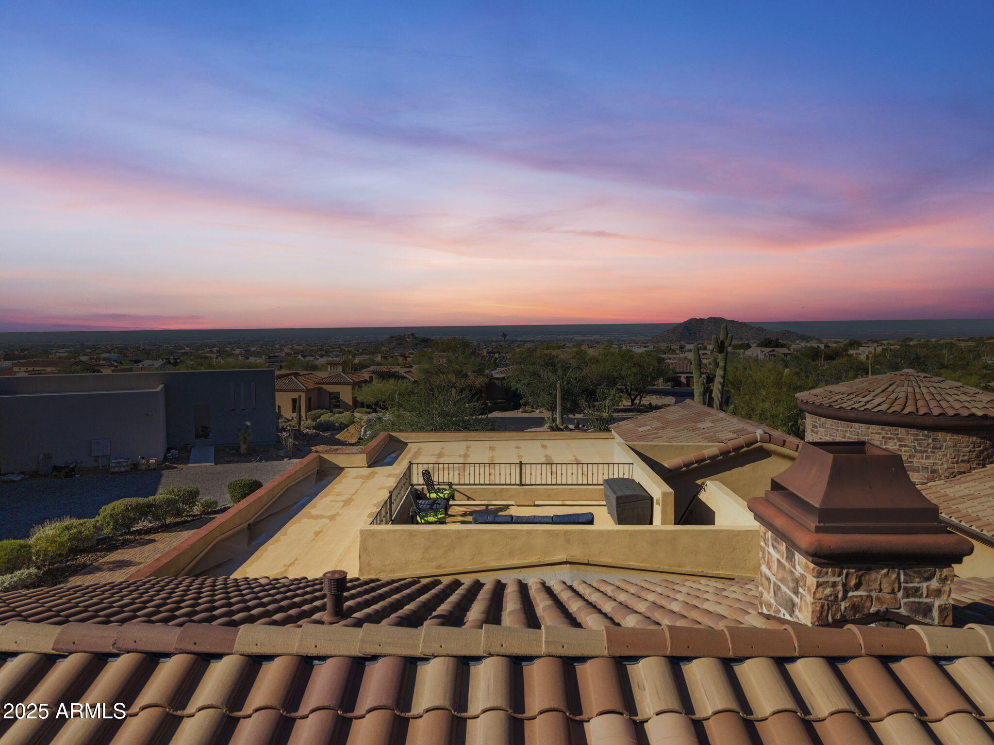 8461 E RED HAWK Circle