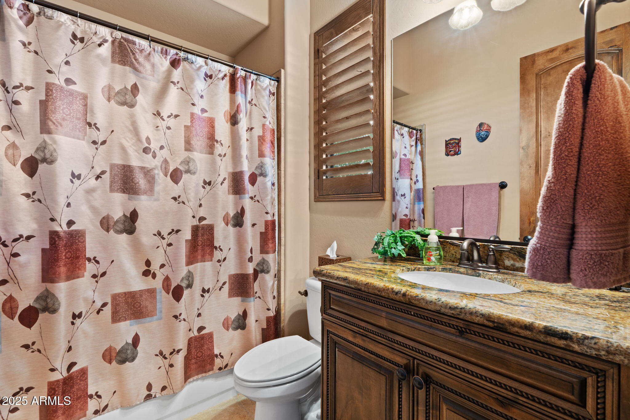 8461 E RED HAWK Circle