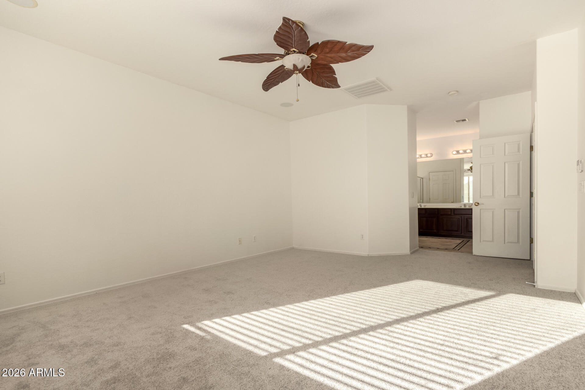 1636 N WILBUR