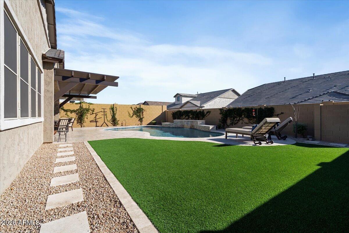 8037 E JAEGER Street