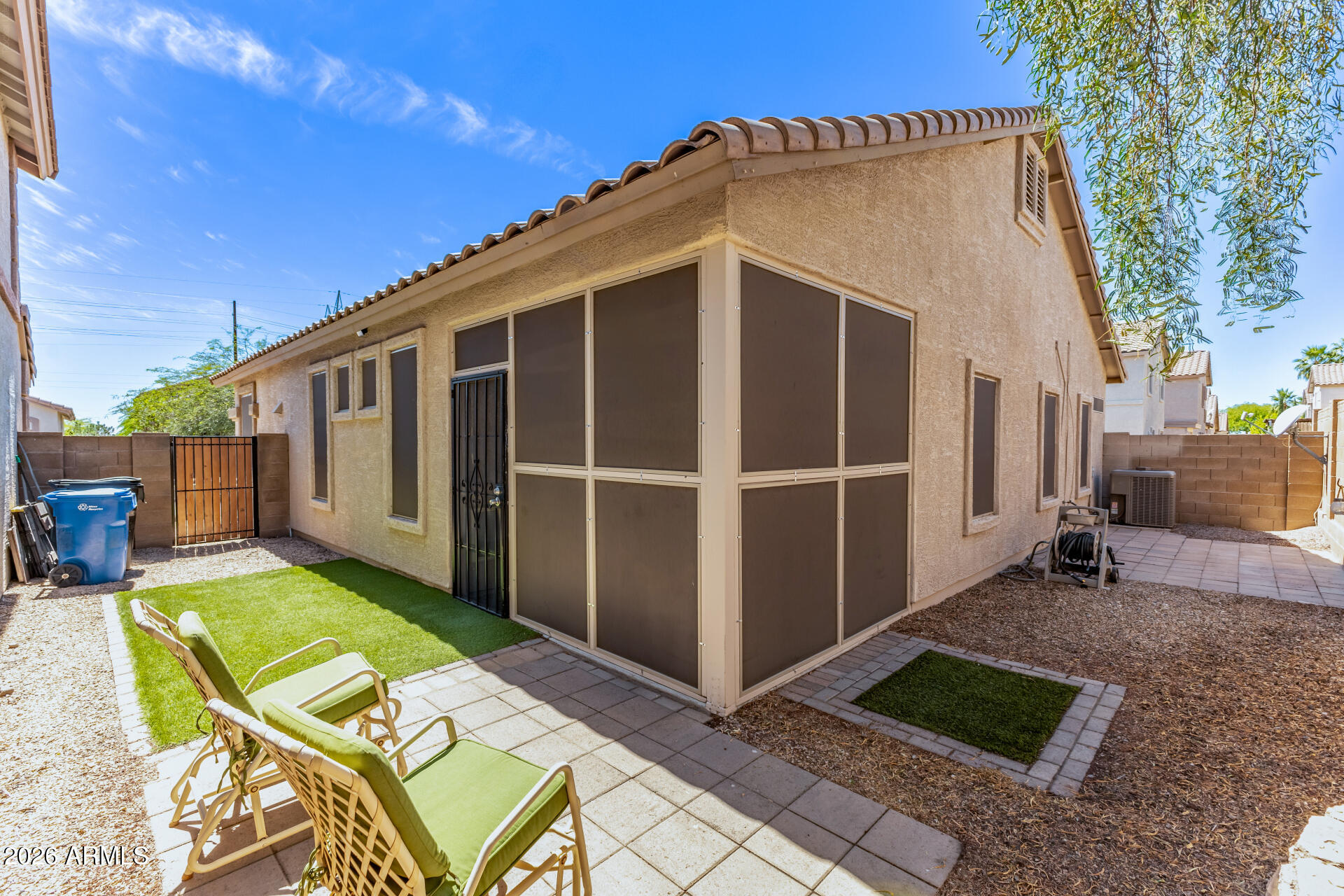 8802 E UNIVERSITY Drive 10