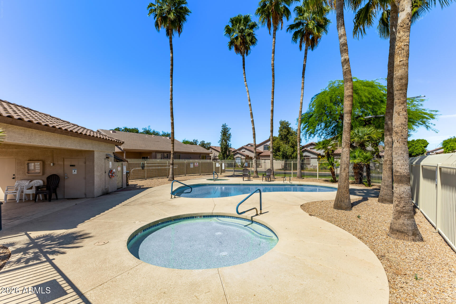 8802 E UNIVERSITY Drive 10