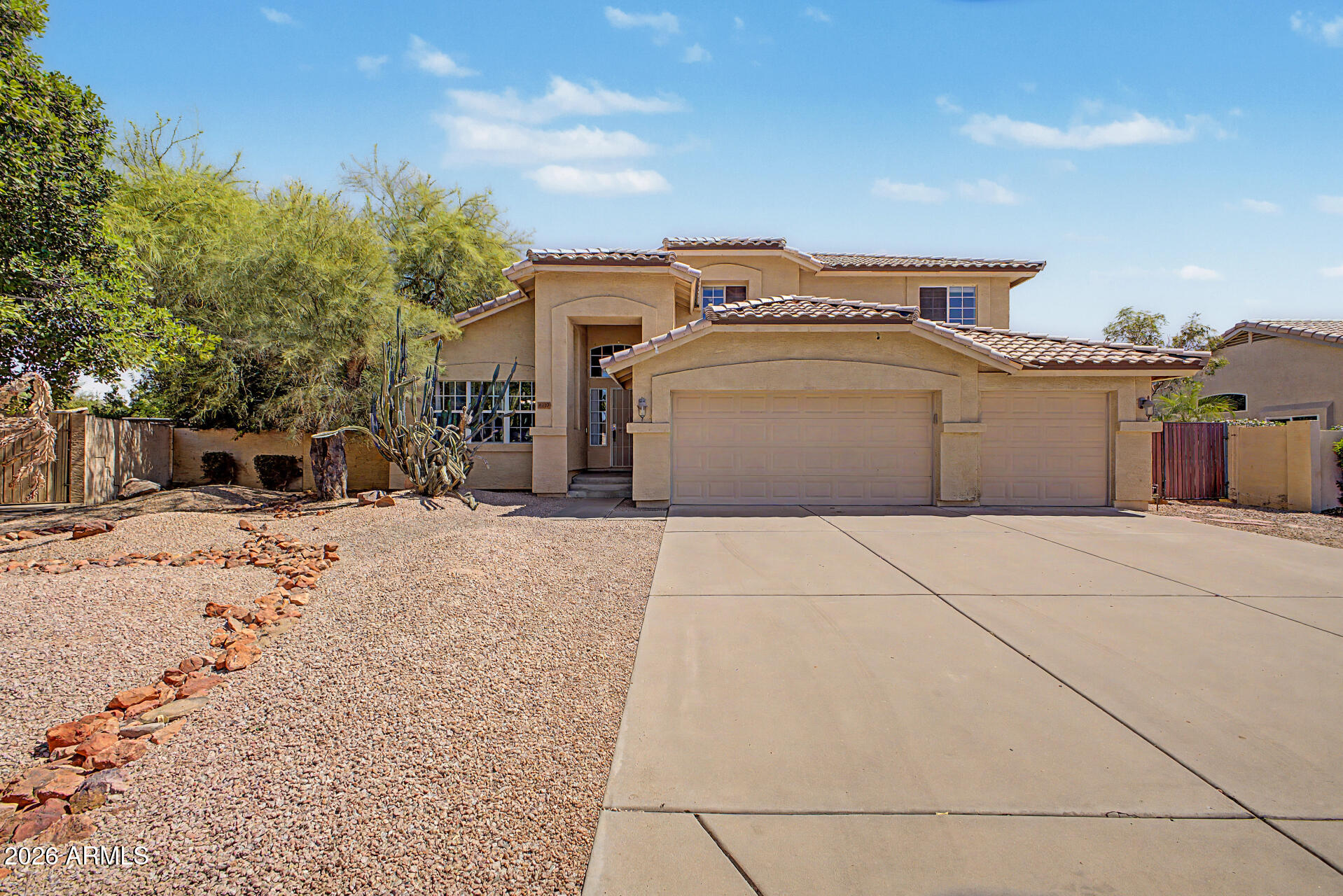 4337 E DESERT Lane