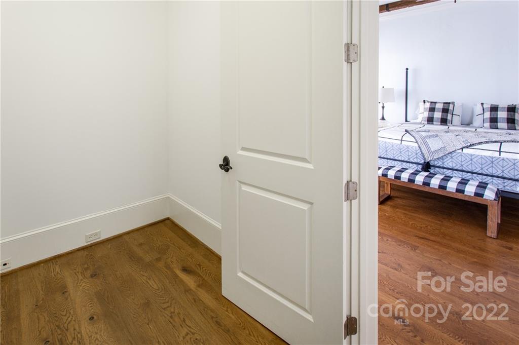 2823 Providence Road Unit: 272