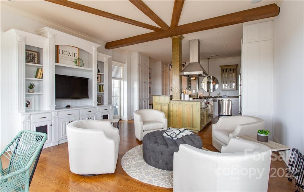 2823 Providence Road Unit: 272