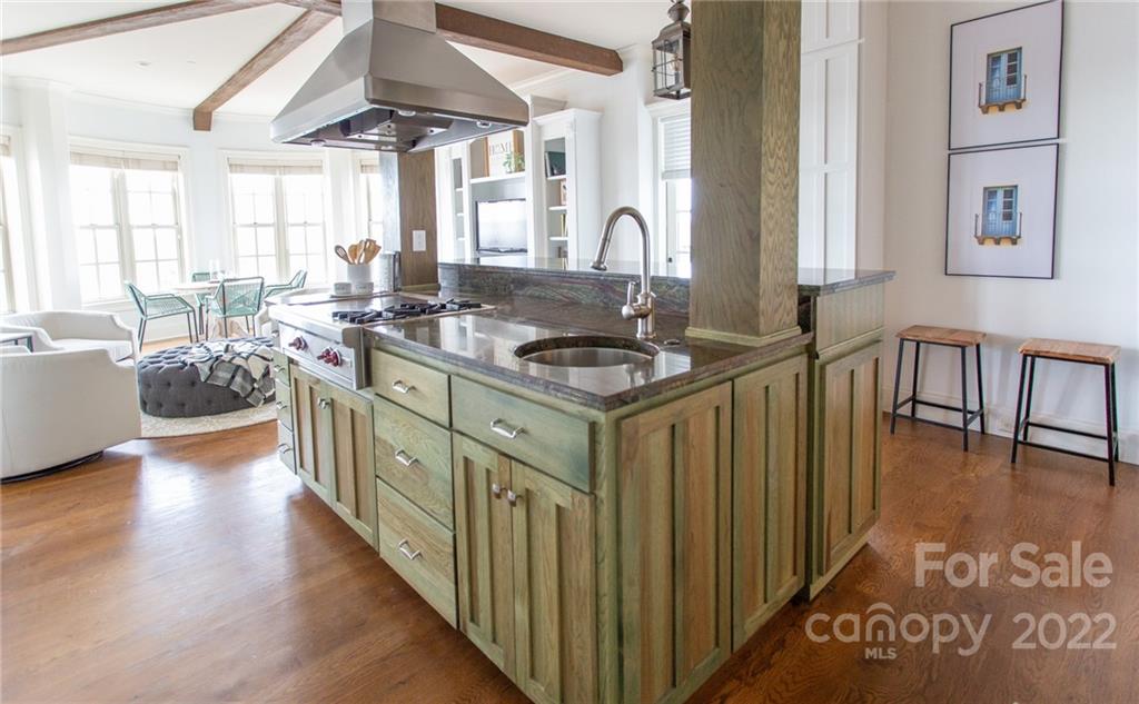2823 Providence Road Unit: 272