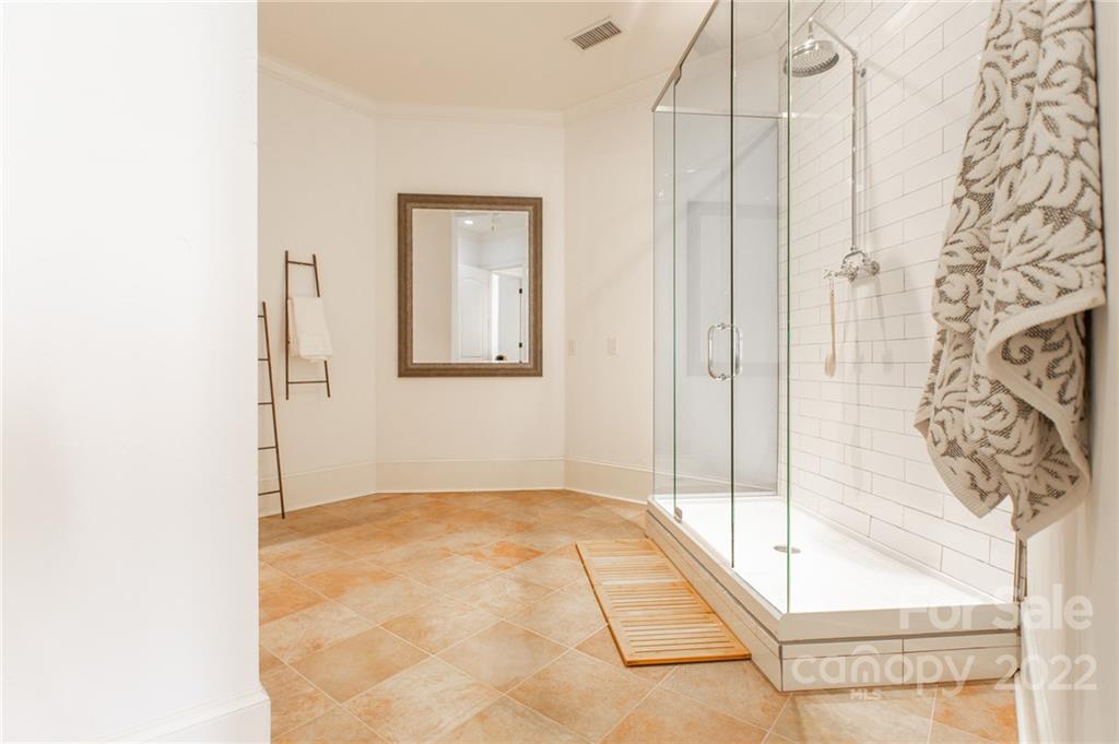 2823 Providence Road Unit: 272